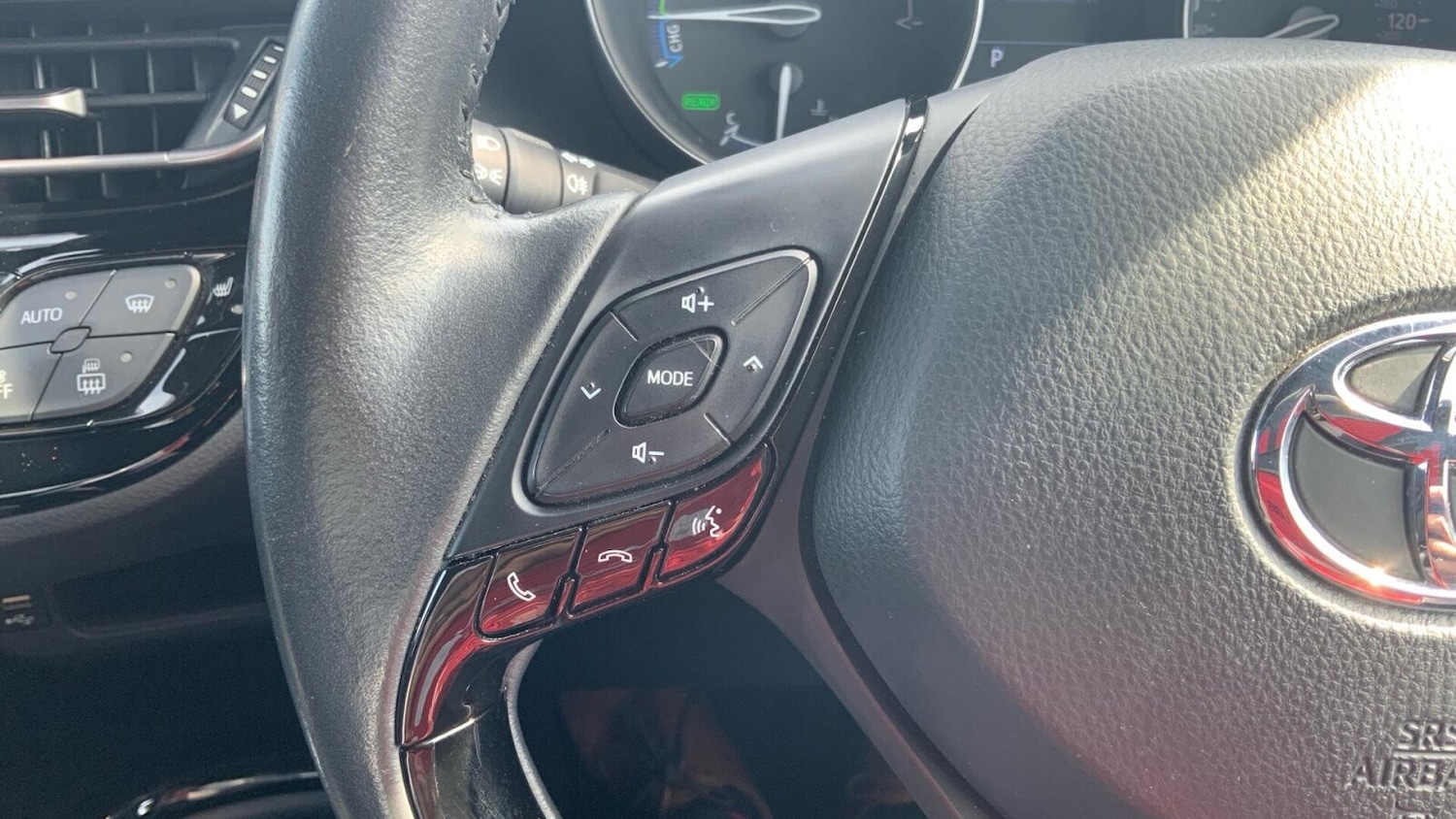 Used Toyota C-HR 2022 for sale - 77132830: Photo 24