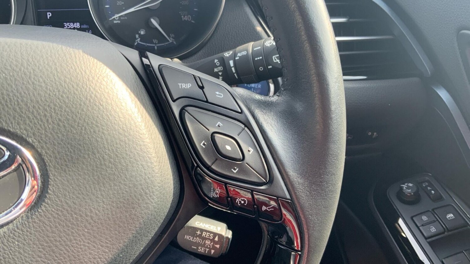 Used Toyota C-HR 2022 for sale - 77132830: Photo 25