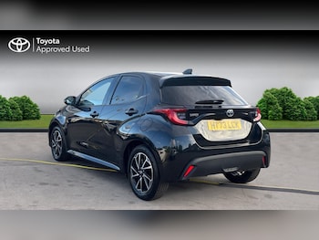 Used Toyota Yaris 2024 for sale - 76677846: Photo