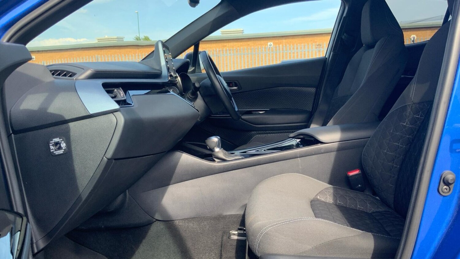 Used Toyota C-HR 2022 for sale - 77493271: Photo 10