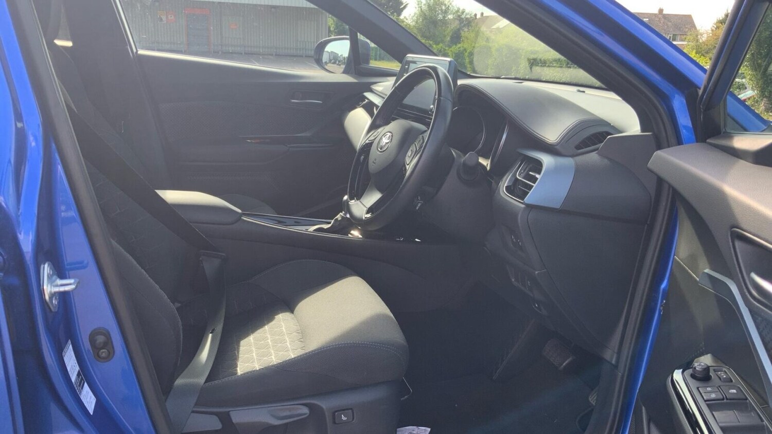 Used Toyota C-HR 2022 for sale - 77493271: Photo 11