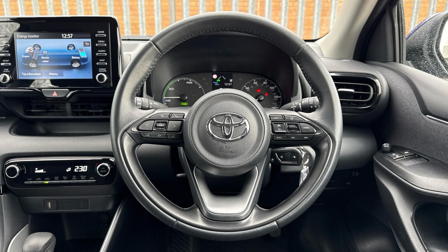 Used Toyota Yaris 2023 for sale - 76675823: Photo 7