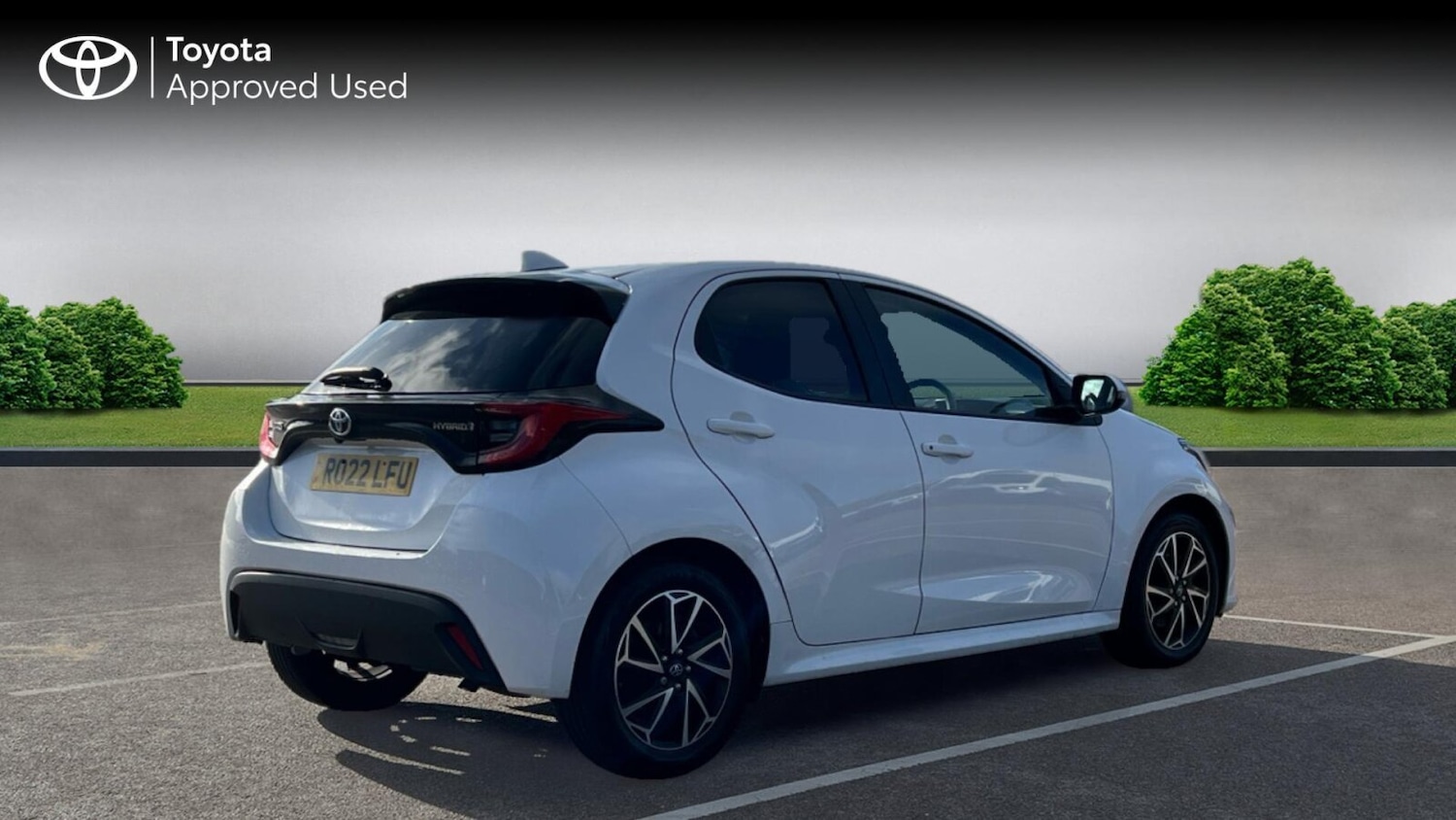 Used Toyota Yaris 2022 for sale - 76674985: Photo 2