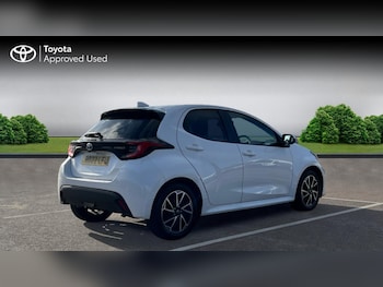 Used Toyota Yaris 2022 for sale - 76674985: Photo