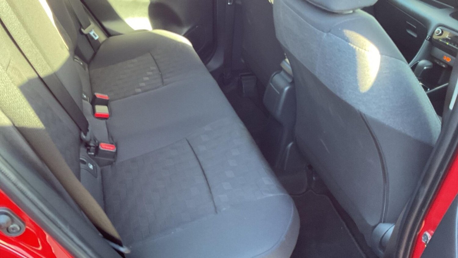 Used Toyota Yaris 2025 for sale - 77020113: Photo 12