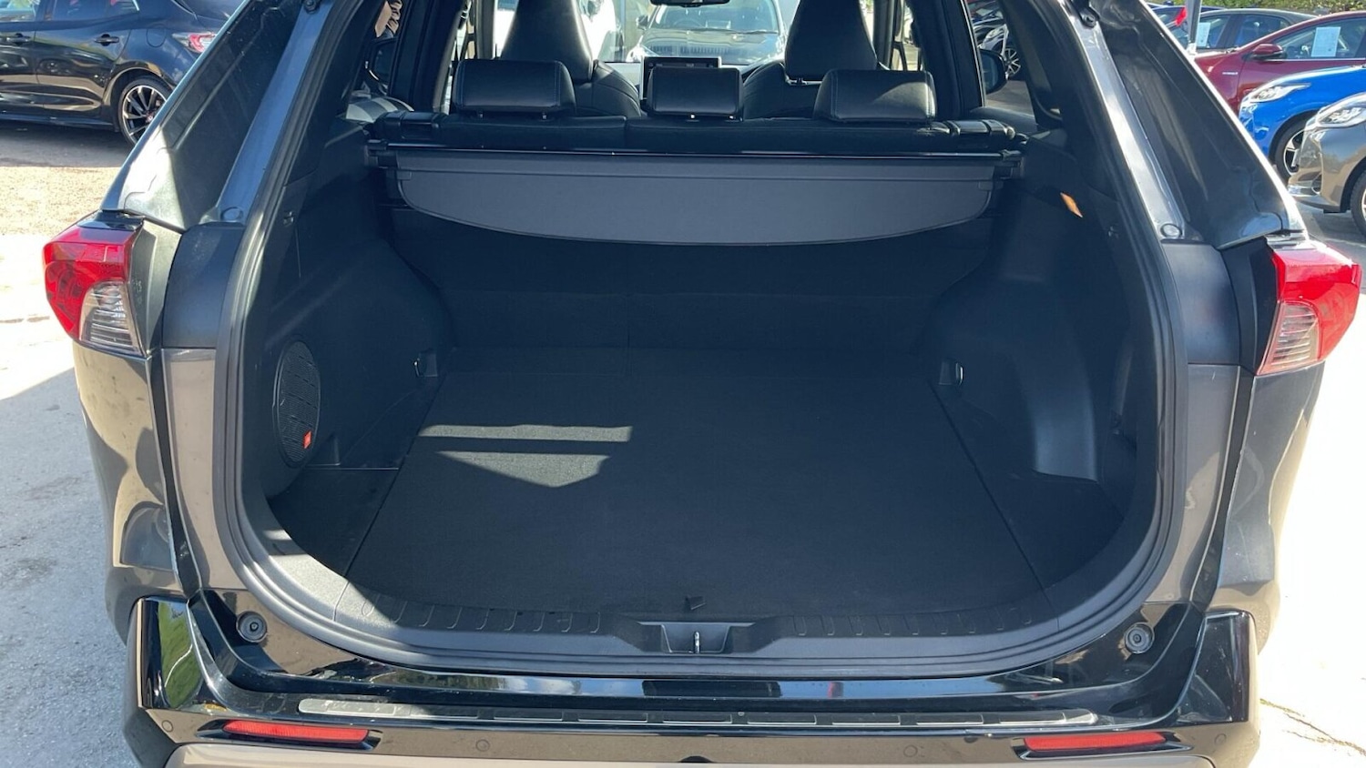 Used Toyota RAV4 2020 for sale - 77980117: Photo 16