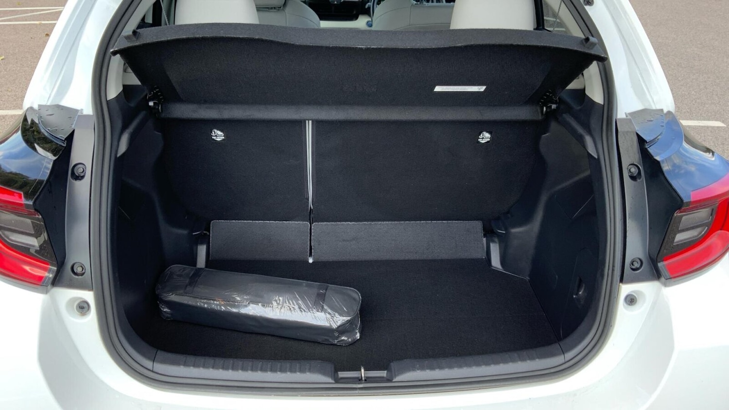 Used Toyota Yaris 2022 for sale - 76785352: Photo 14