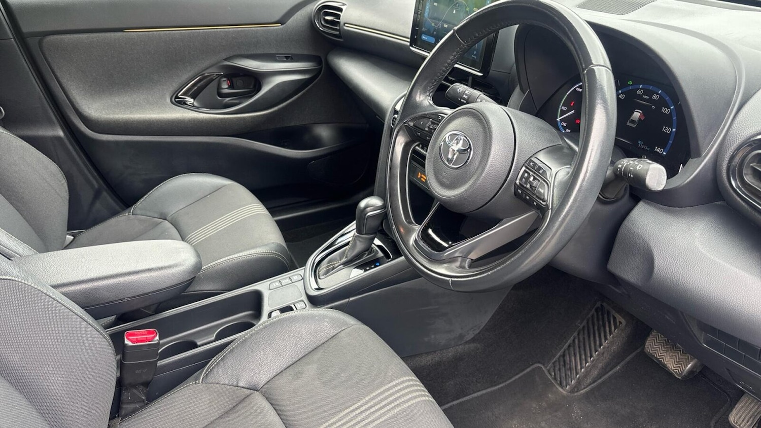 Used Toyota Yaris Cross 2022 for sale - 76785351: Photo 11