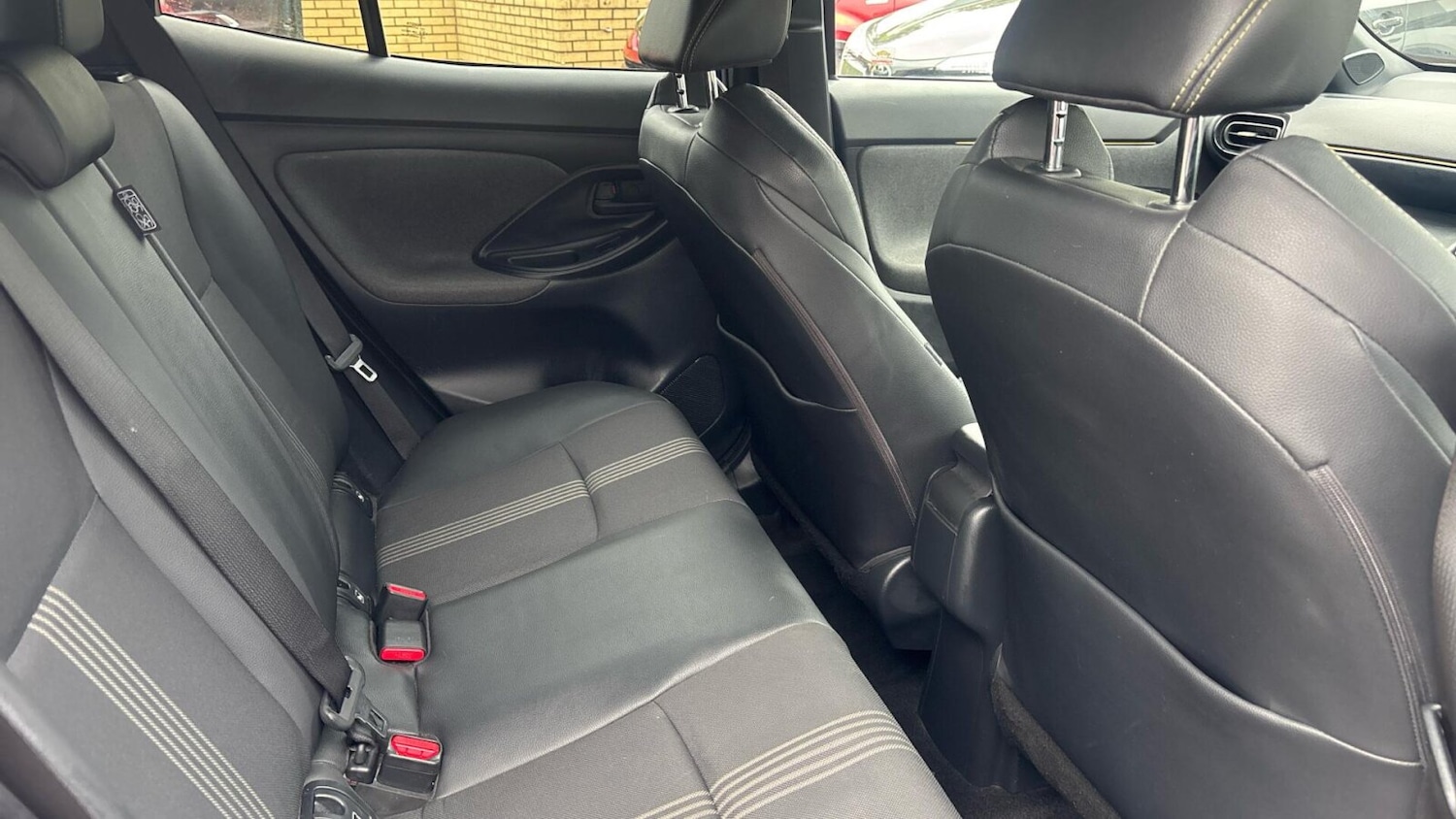 Used Toyota Yaris Cross 2022 for sale - 76785351: Photo 12