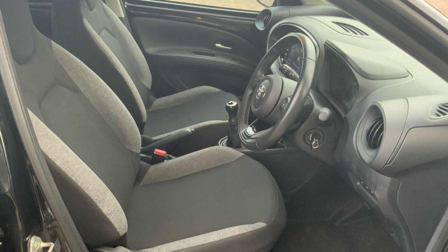 Used Toyota Aygo X 2023 for sale - 76676608: Photo 13