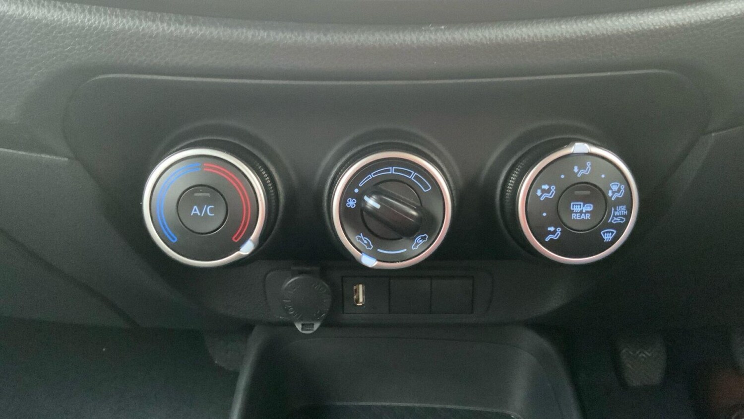 Used Toyota Aygo X 2023 for sale - 76676608: Photo 16