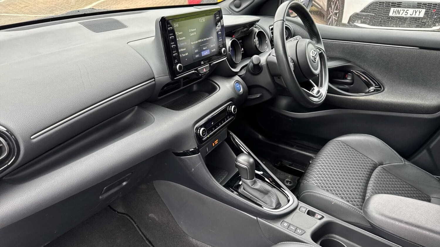 Used Toyota Yaris 2021 for sale - 77982944: Photo 10