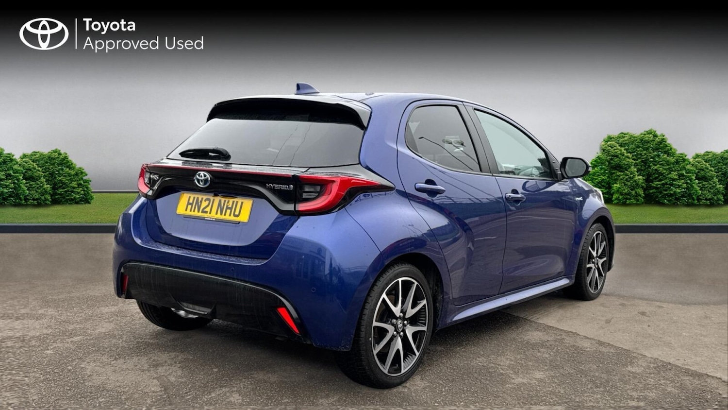 Used Toyota Yaris 2021 for sale - 77982944: Photo 2