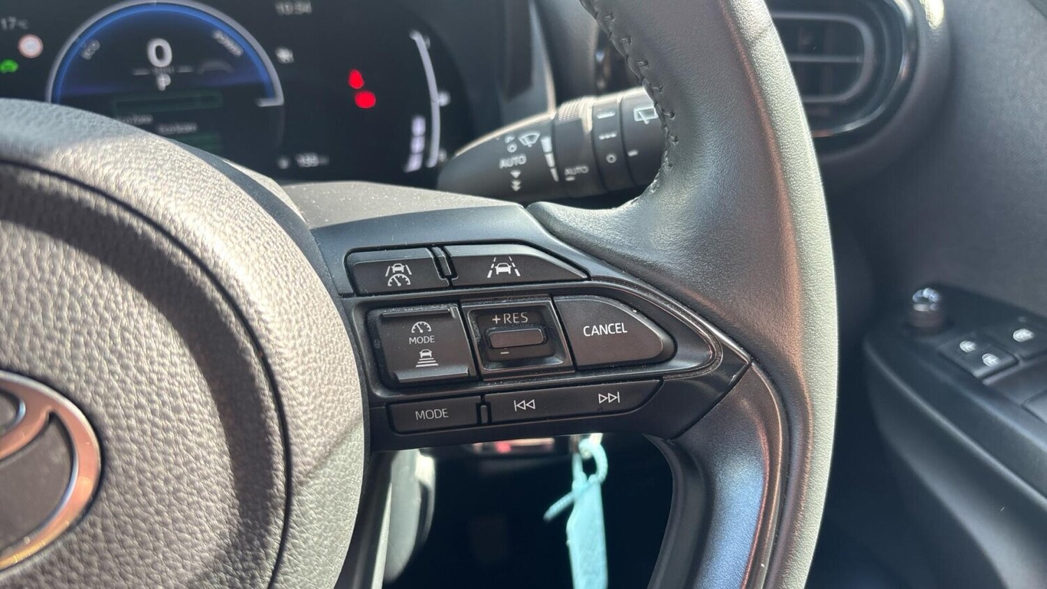 Used Toyota Yaris 2024 for sale - 76677406: Photo 25