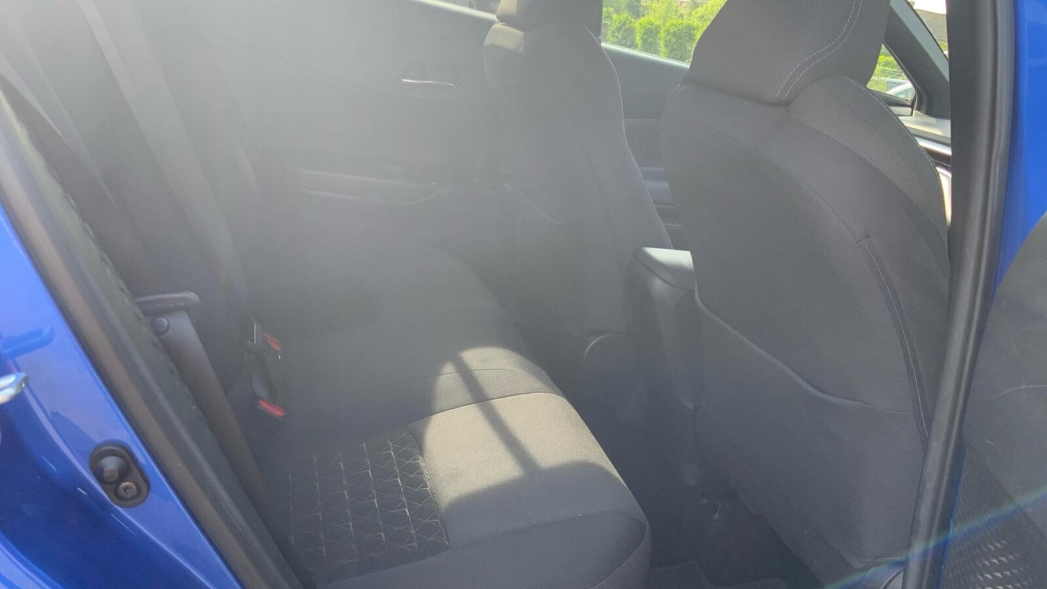 Used Toyota C-HR 2022 for sale - 76785357: Photo 12