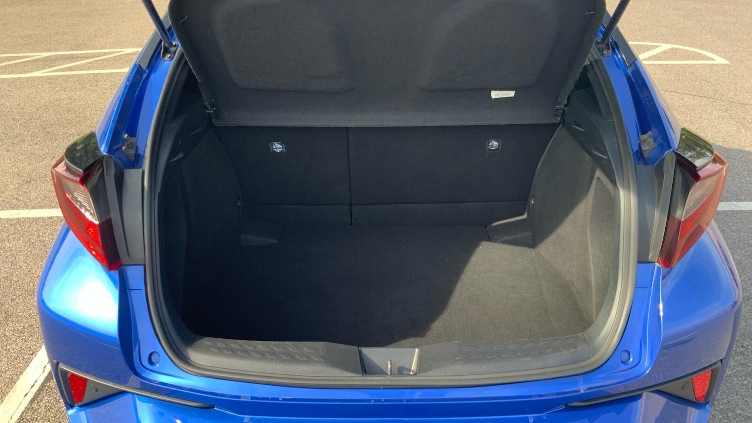 Used Toyota C-HR 2022 for sale - 76785357: Photo 14