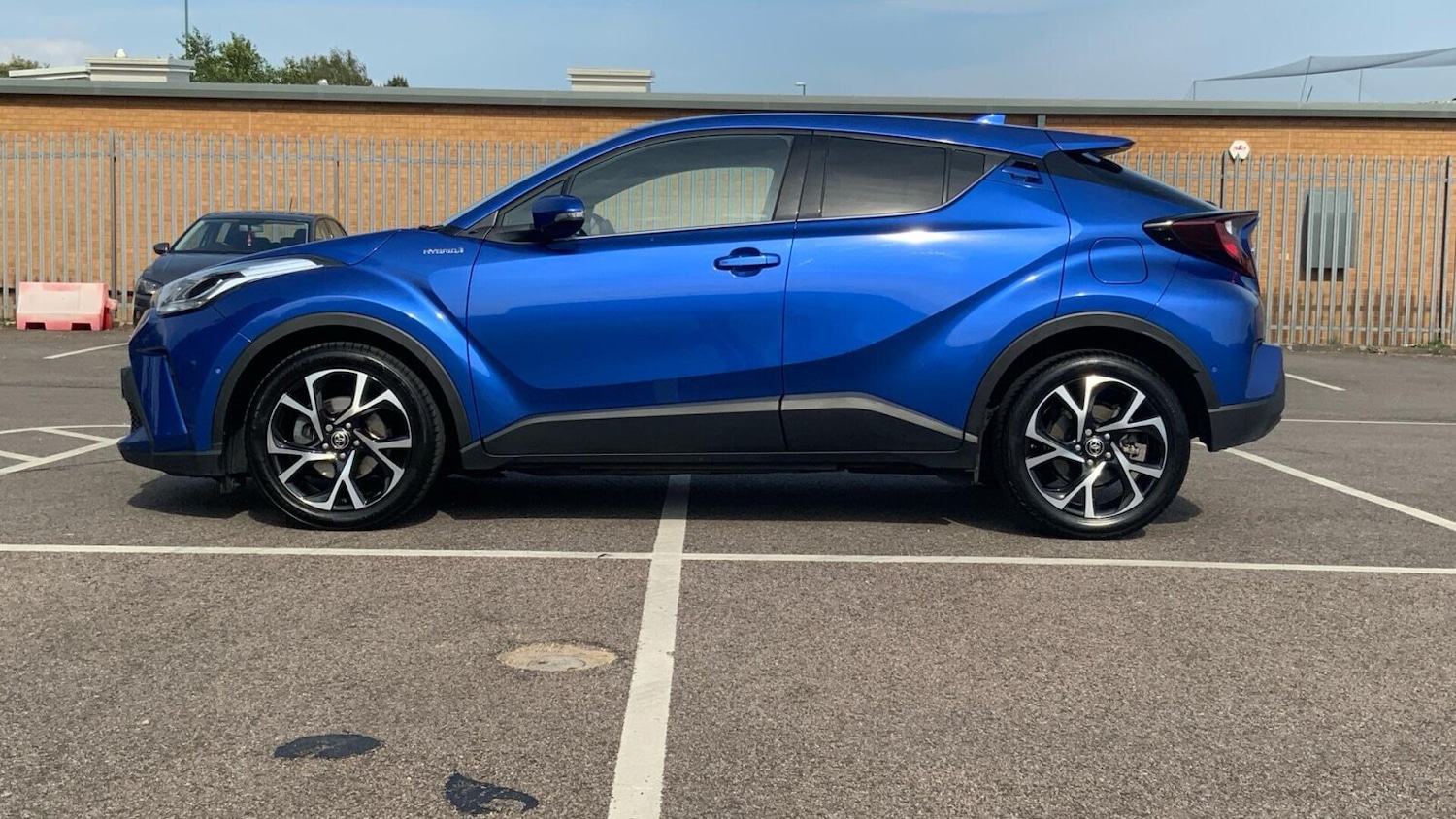 Used Toyota C-HR 2022 for sale - 76785357: Photo 17