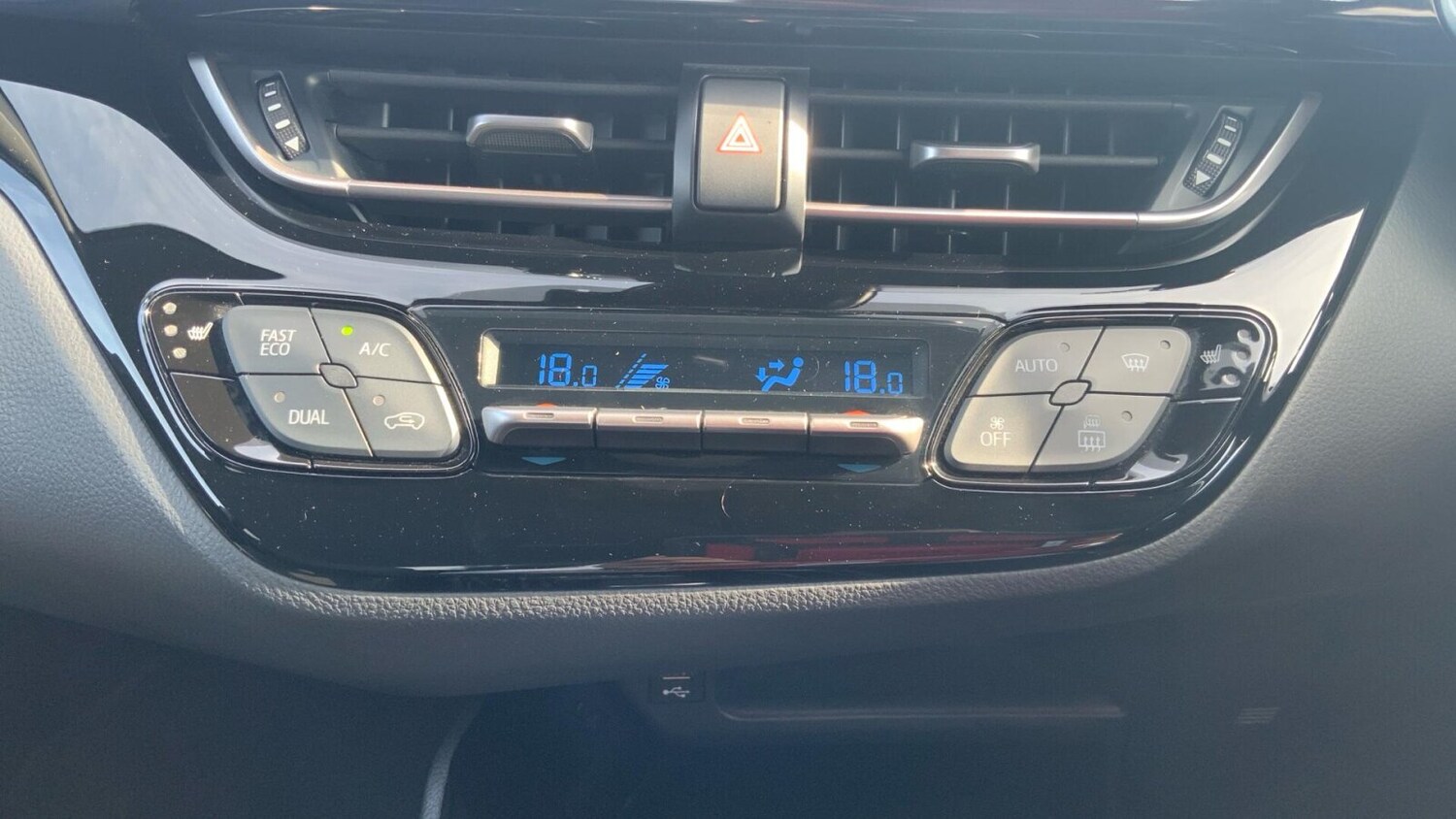 Used Toyota C-HR 2022 for sale - 76785357: Photo 23