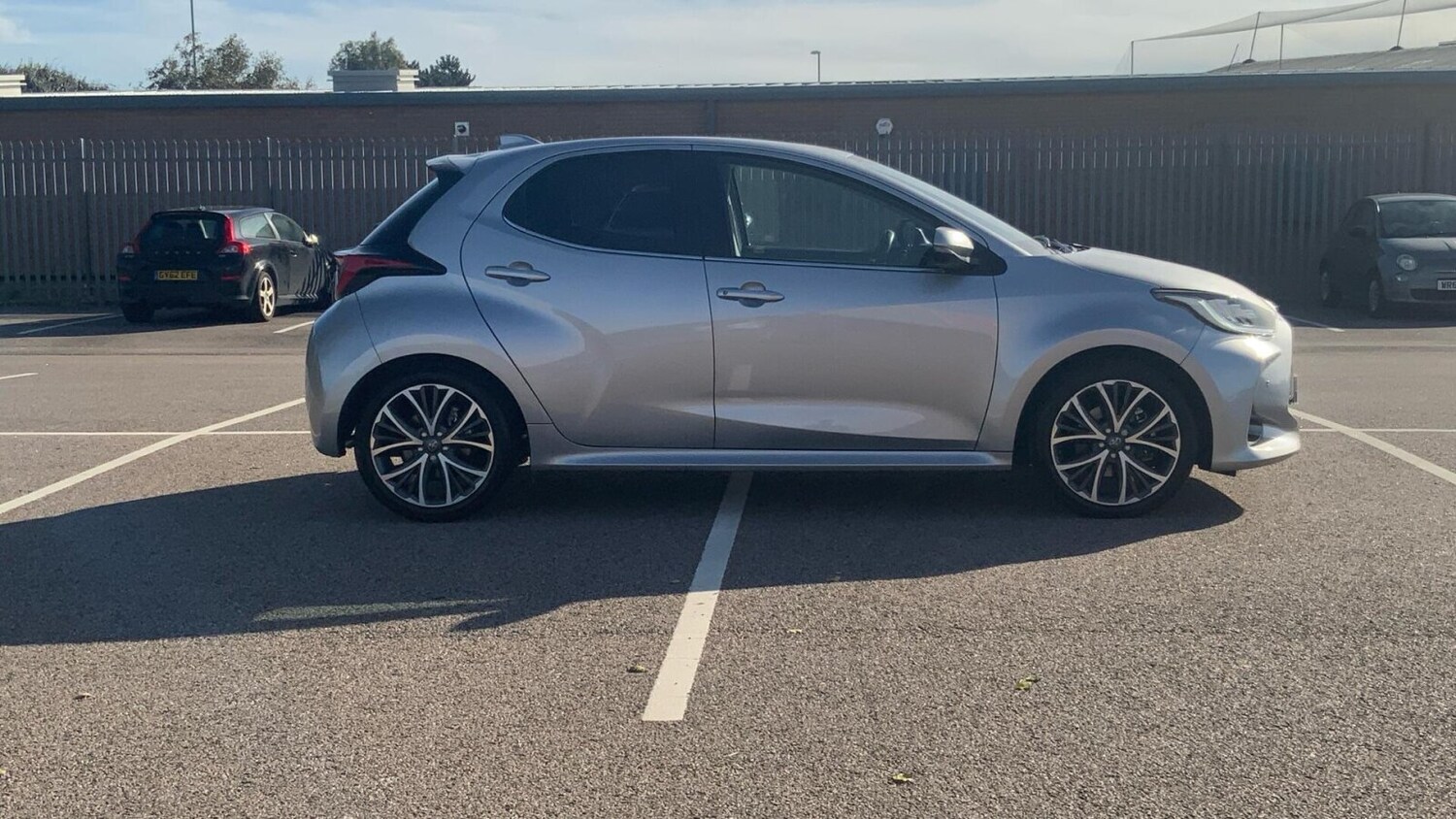 Used Toyota Yaris 2022 for sale - 76674622: Photo 16