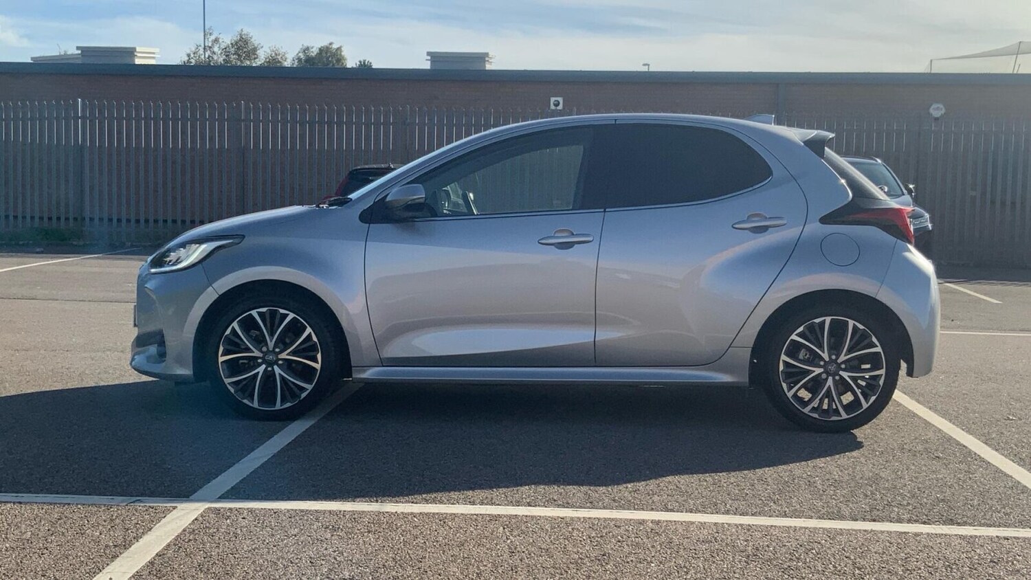 Used Toyota Yaris 2022 for sale - 76674622: Photo 17