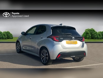 Used Toyota Yaris 2022 for sale - 76674622: Photo