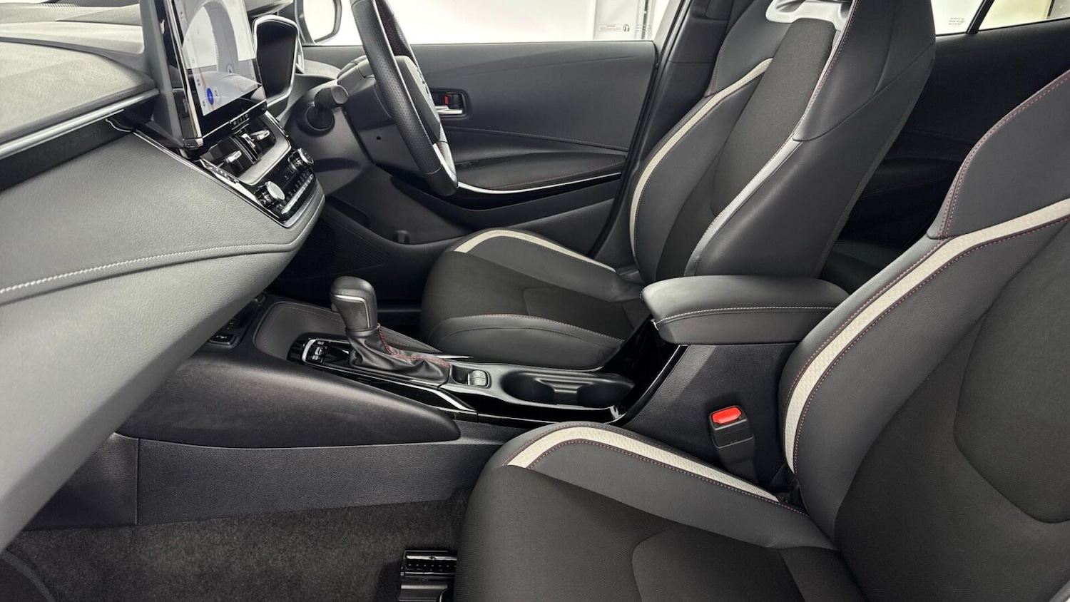 Used Toyota Corolla 2024 for sale - 77636478: Photo 10