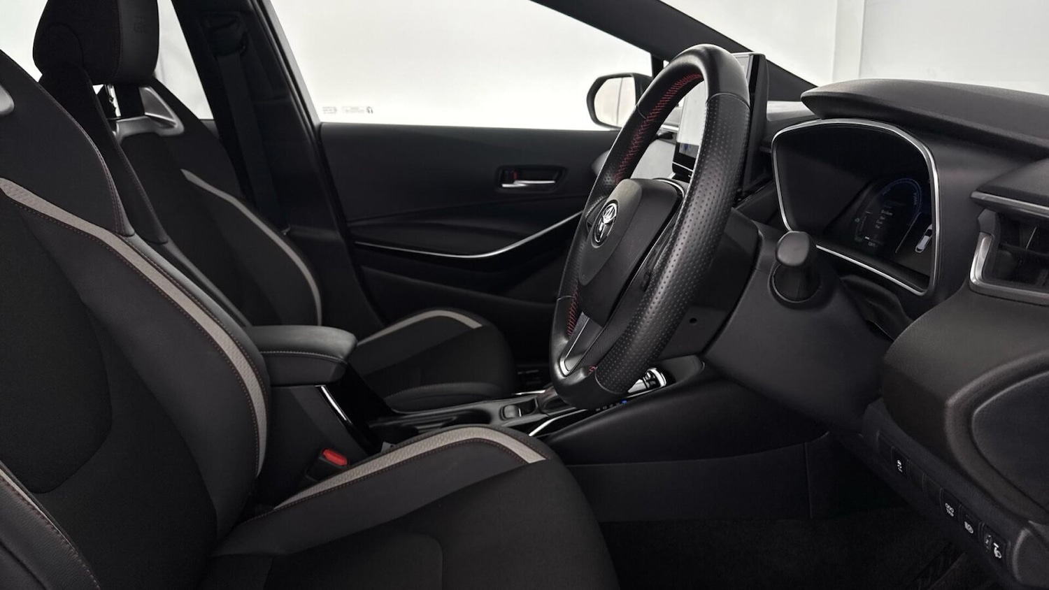 Used Toyota Corolla 2024 for sale - 77636478: Photo 11