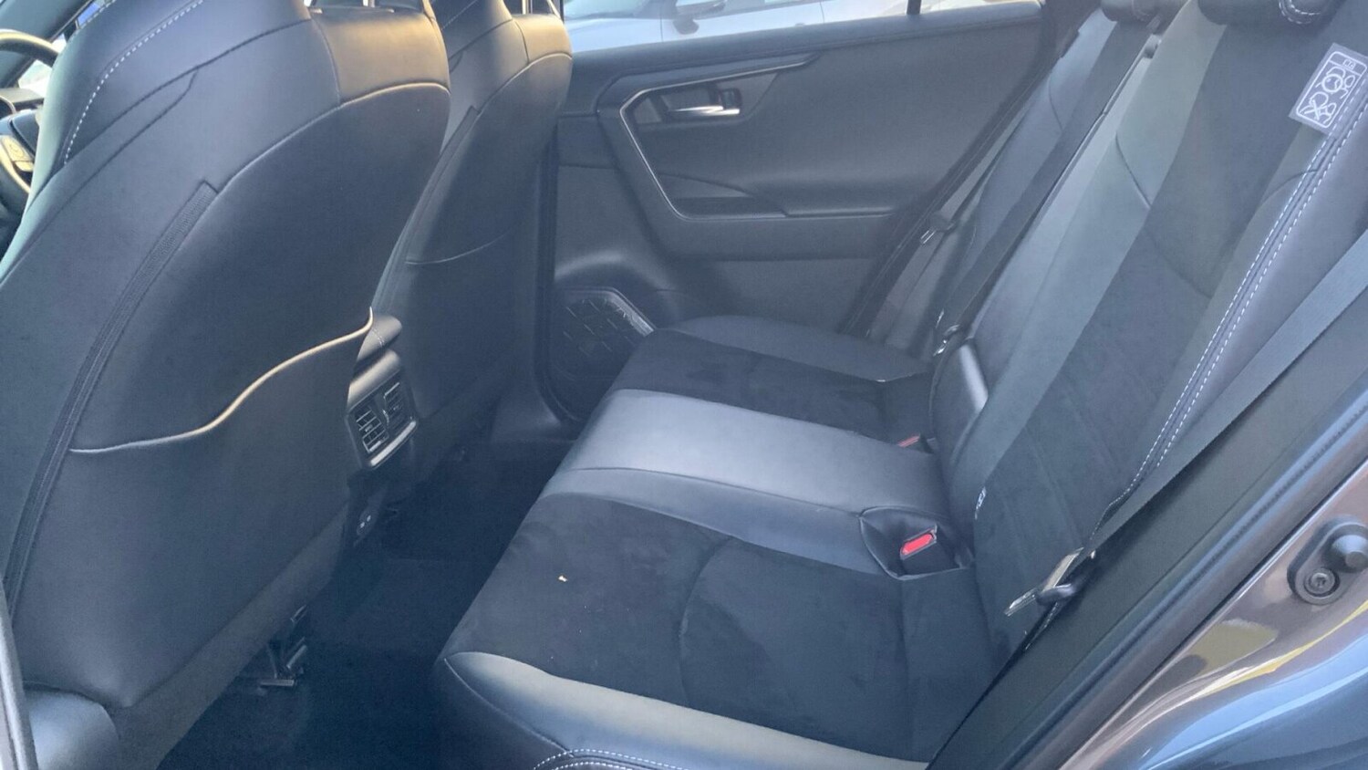 Used Toyota RAV4 2023 for sale - 76675834: Photo 13