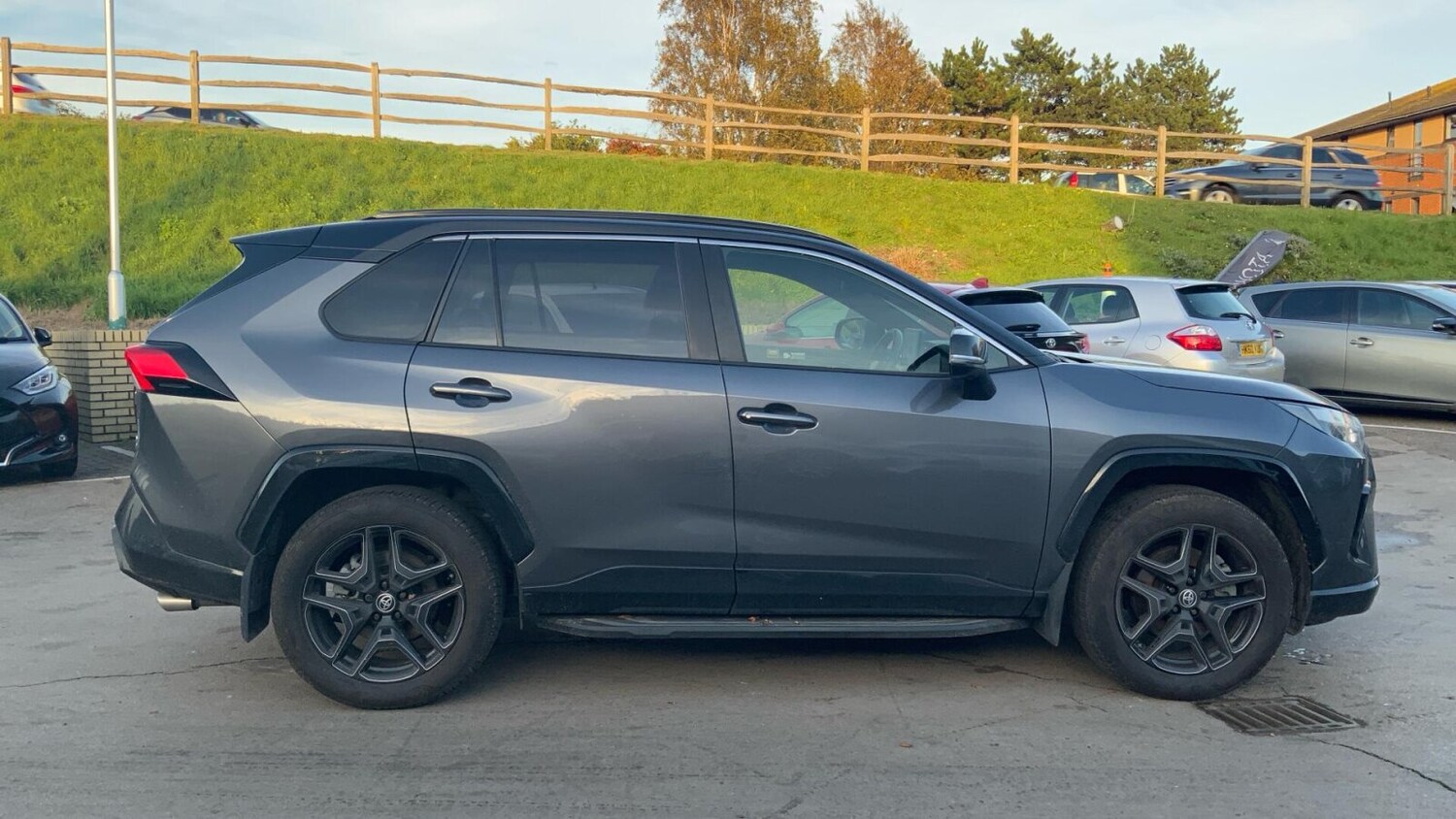 Used Toyota RAV4 2023 for sale - 76675834: Photo 16