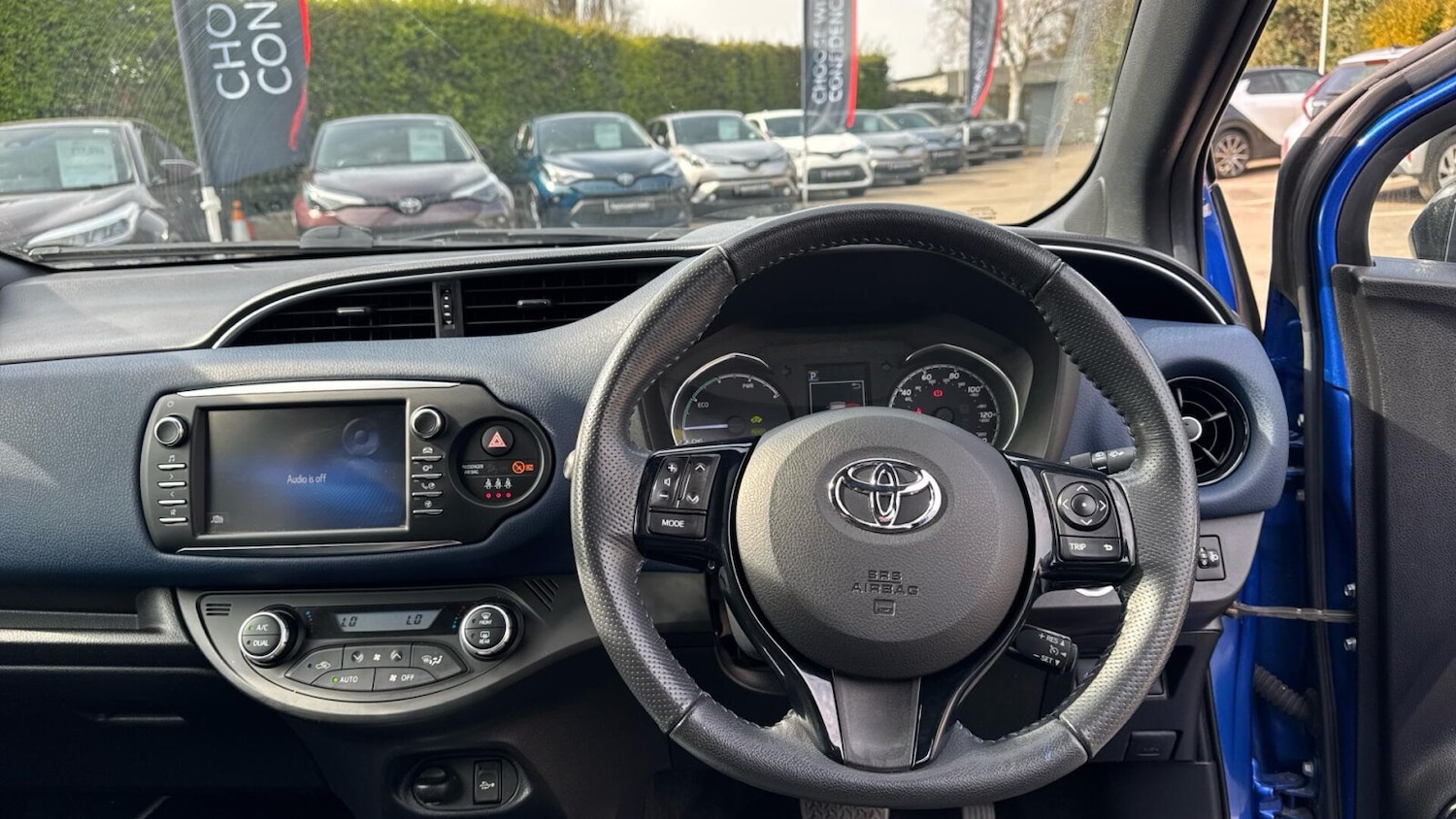 Used Toyota Yaris 2017 for sale - 78098838: Photo 5