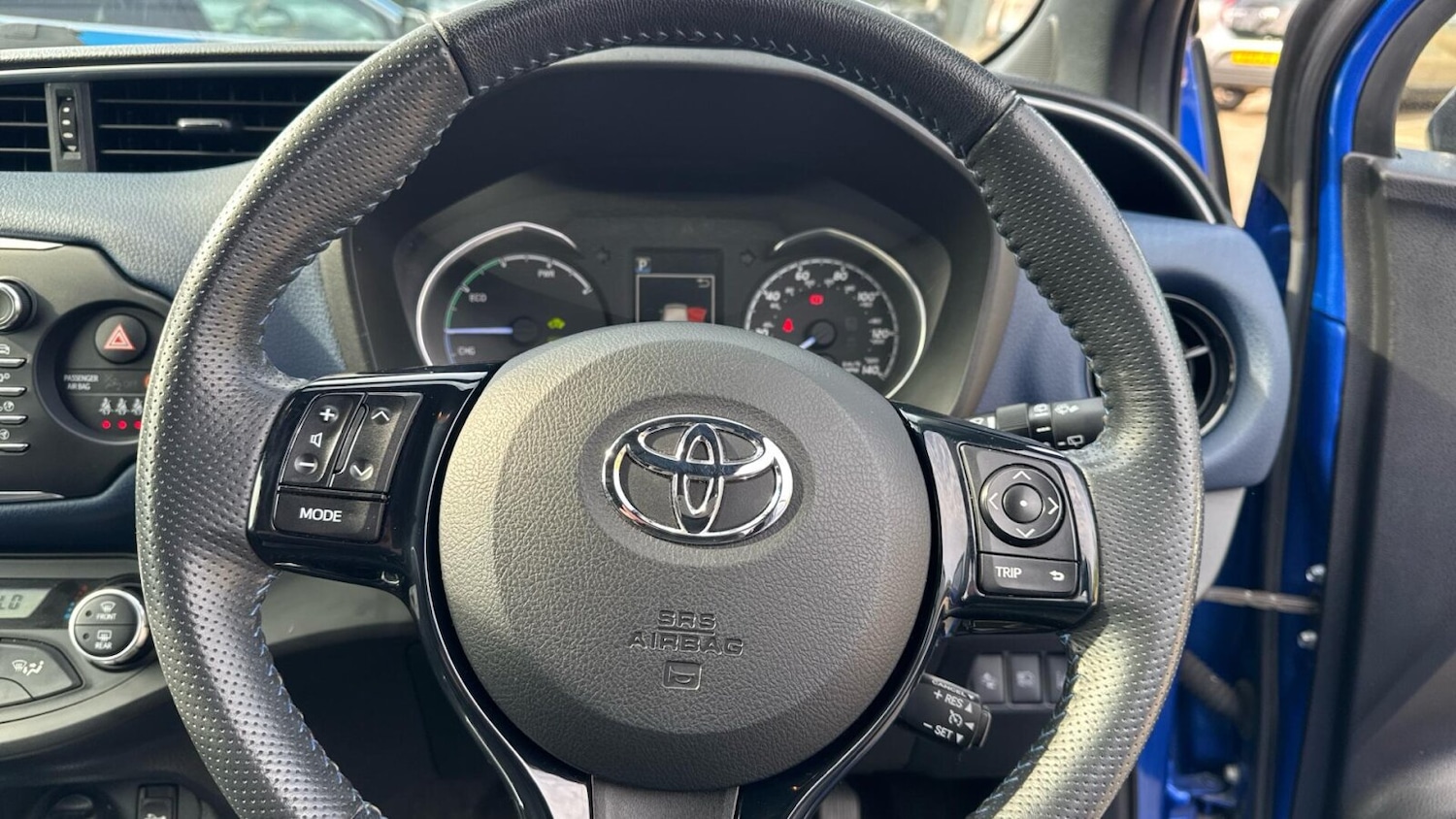 Used Toyota Yaris 2017 for sale - 78098838: Photo 8