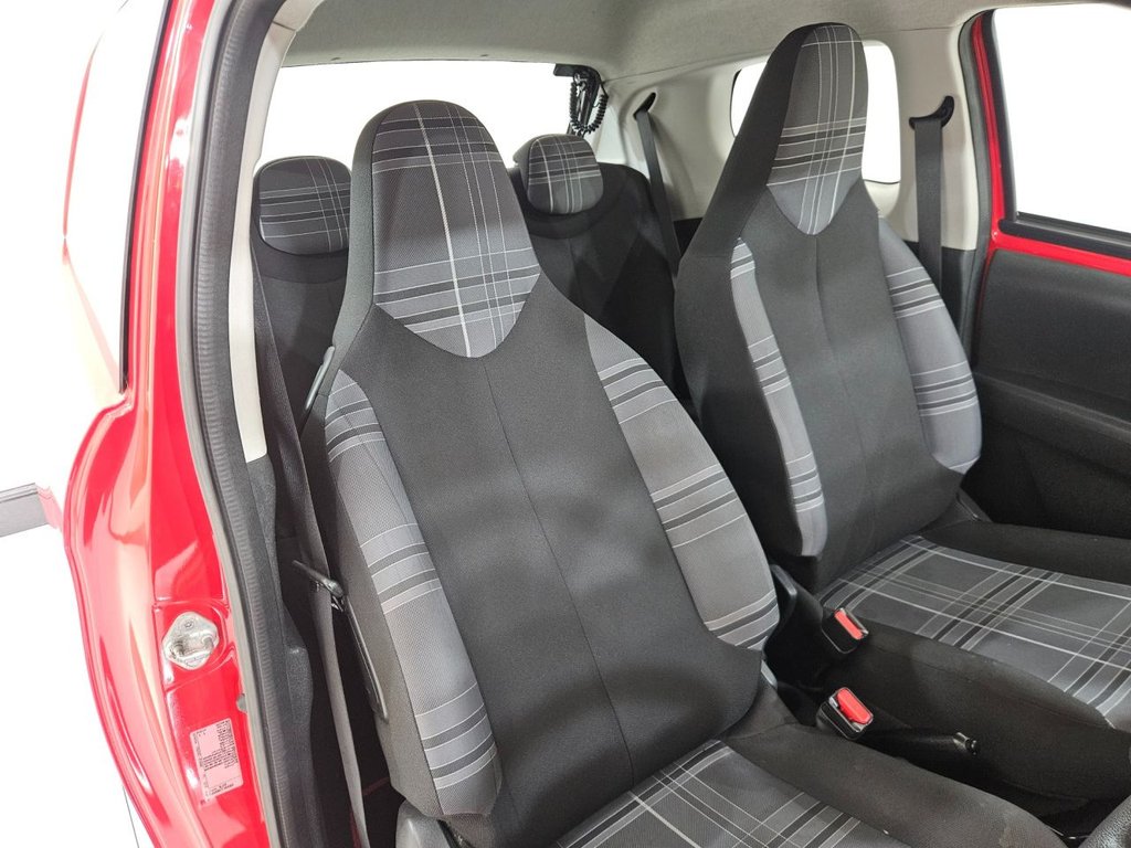 Used Peugeot 108 2016 for sale - 76698550: Photo 26