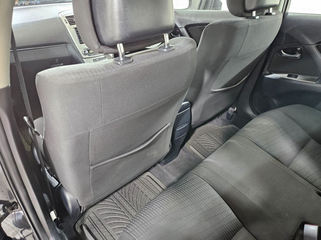 Used Toyota Avensis 2010 for sale - 77765450: Photo 32