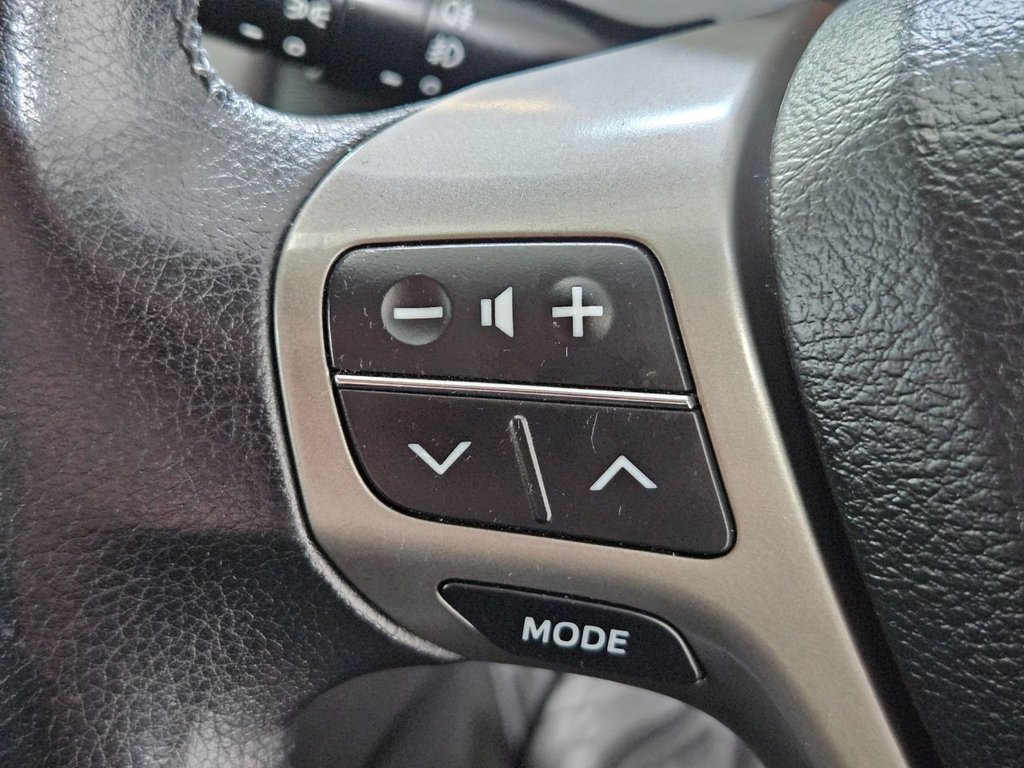 Used Toyota Avensis 2010 for sale - 77765450: Photo 36