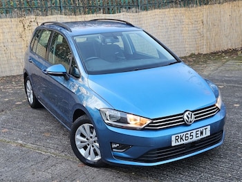 Used Volkswagen Golf SV 2015 for sale - 76632532: Photo