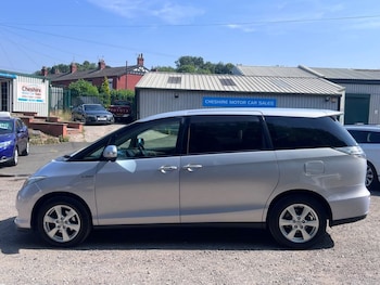 Used Toyota Estima 2019 for sale - 79245048: Photo
