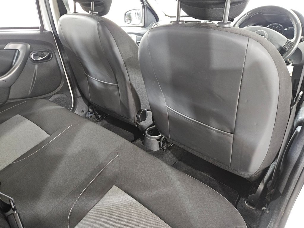 Used Dacia Duster 2017 for sale - 76986130: Photo 32