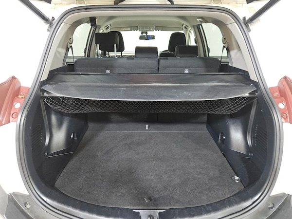 Used Toyota RAV4 2015 for sale - 76119122: Photo 18