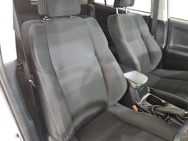 Used Toyota RAV4 2015 for sale - 76119122: Photo 27