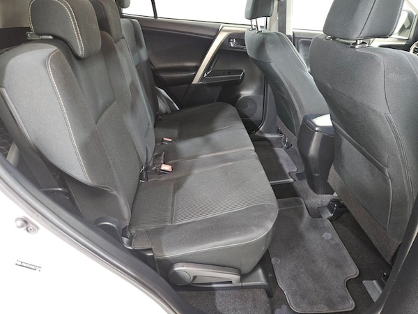 Used Toyota RAV4 2015 for sale - 76119122: Photo 29