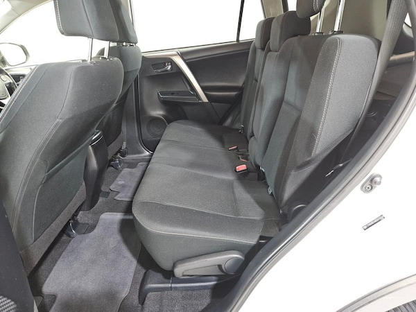 Used Toyota RAV4 2015 for sale - 76119122: Photo 30