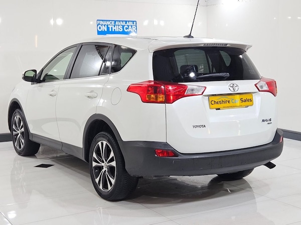 Used Toyota RAV4 2015 for sale - 76119122: Photo 9