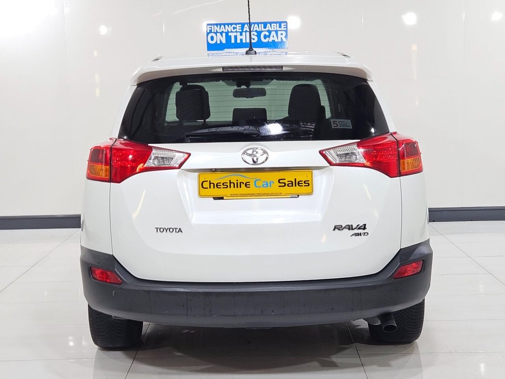 Used Toyota RAV4 2015 for sale - 76395984: Photo 10