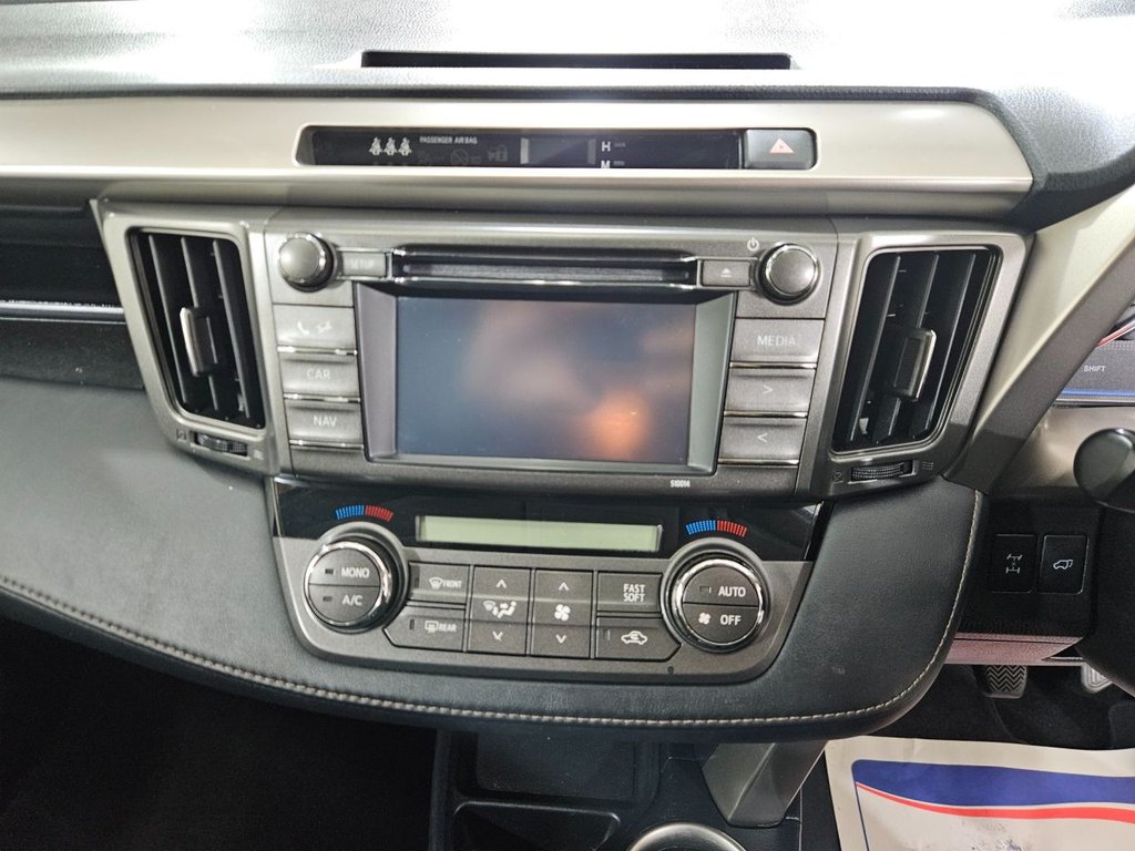 Used Toyota RAV4 2015 for sale - 76395984: Photo 41