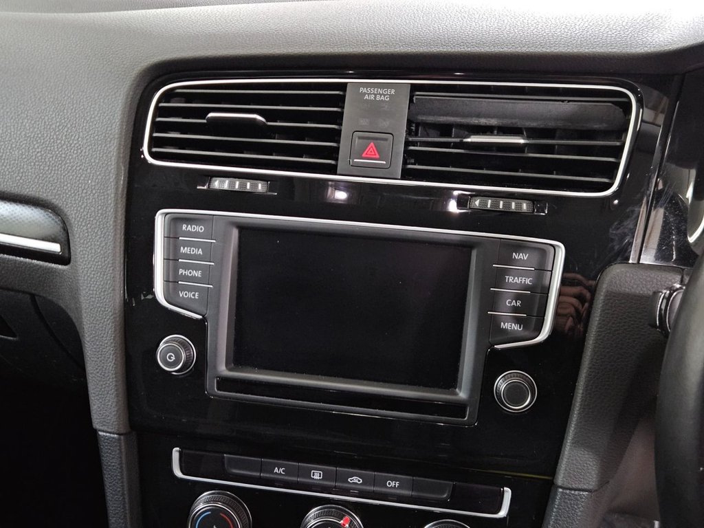 Used Volkswagen Golf 2015 for sale - 76724778: Photo 44