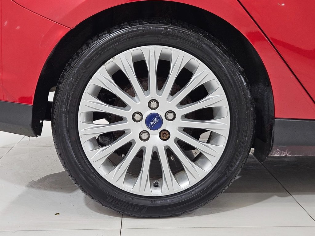 Used Ford Focus 2012 for sale - 76768075: Photo 15