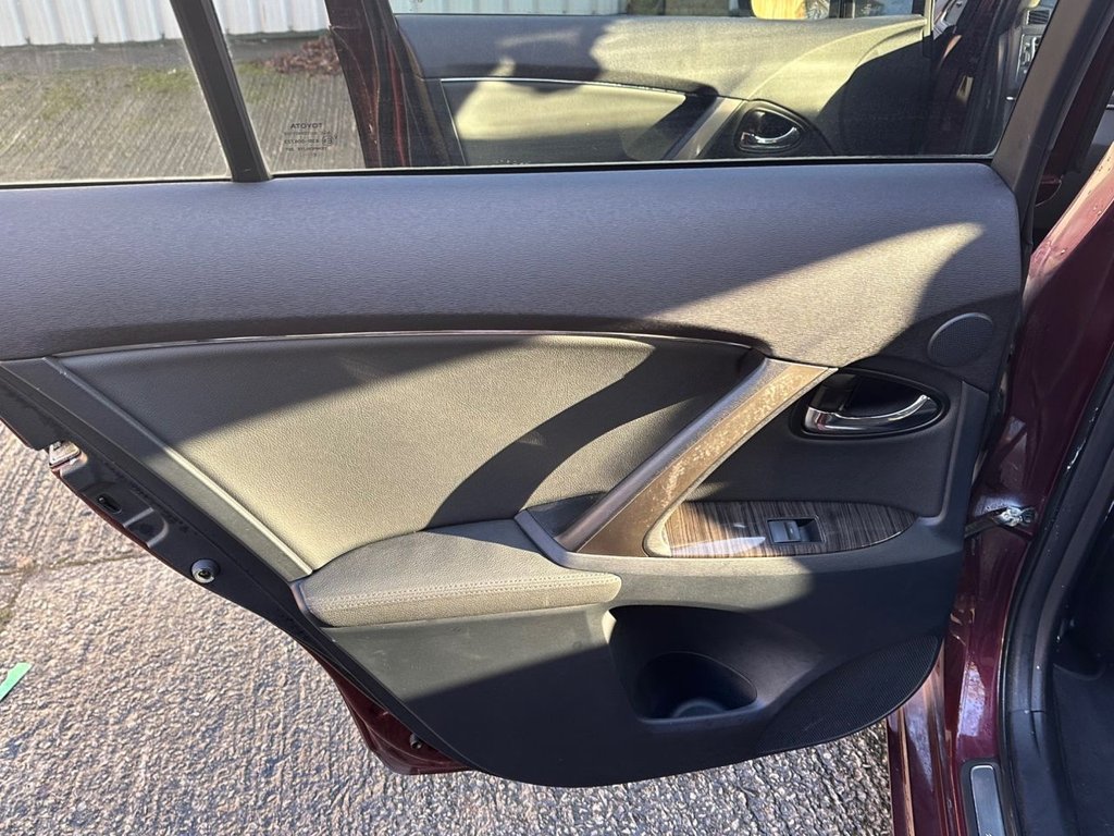 Used Toyota Avensis 2013 for sale - 77227573: Photo 23