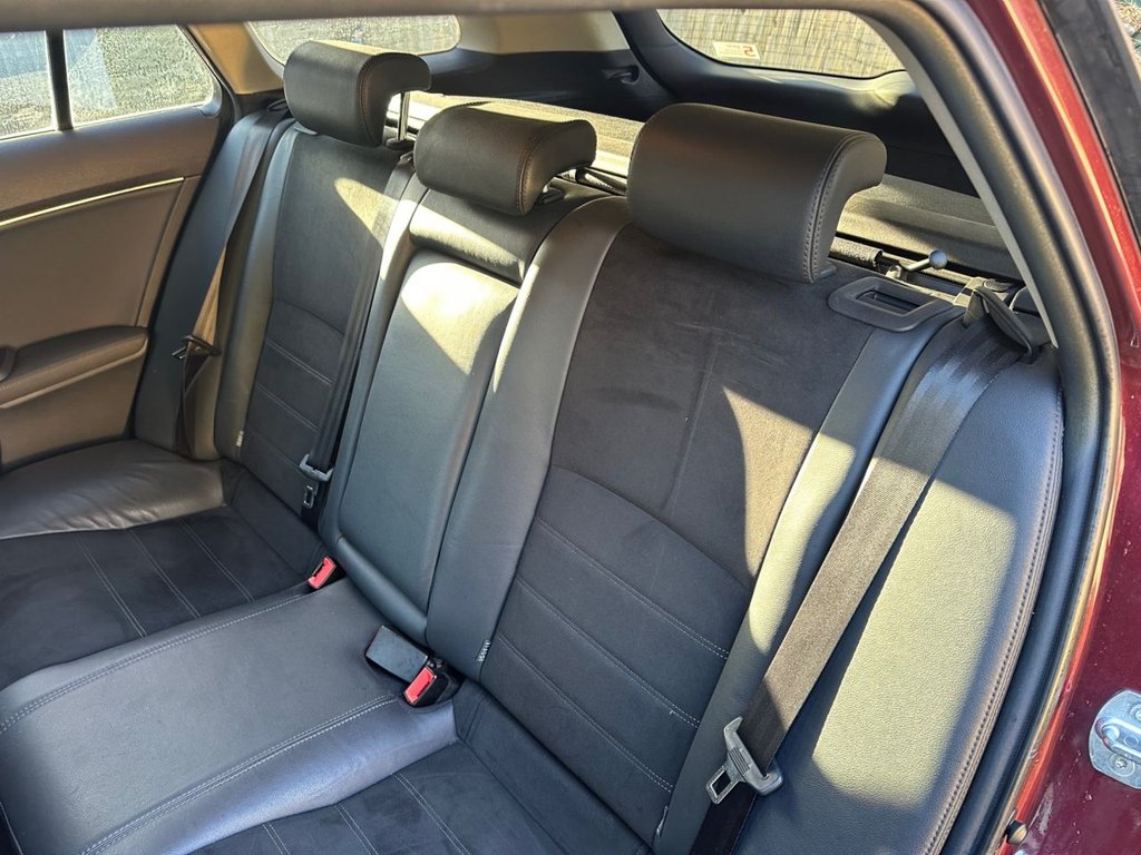 Used Toyota Avensis 2013 for sale - 77227573: Photo 24