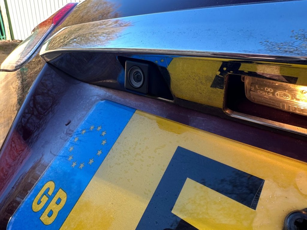 Used Toyota Avensis 2013 for sale - 77227573: Photo 28