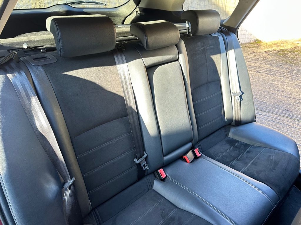 Used Toyota Avensis 2013 for sale - 77227573: Photo 32